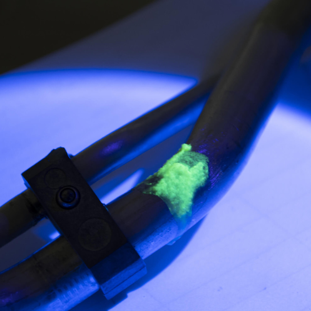 USZCZELNIACZ DO NAPRAWY WYCIEKÓW W UKŁADACH KLIMATYZACJI I CHŁODNICTWA USZCZELNIACZ DO NAPRAWY WYCIEKÓW W UKŁADACH KLIMATYZACJI I CHŁODNICTWA