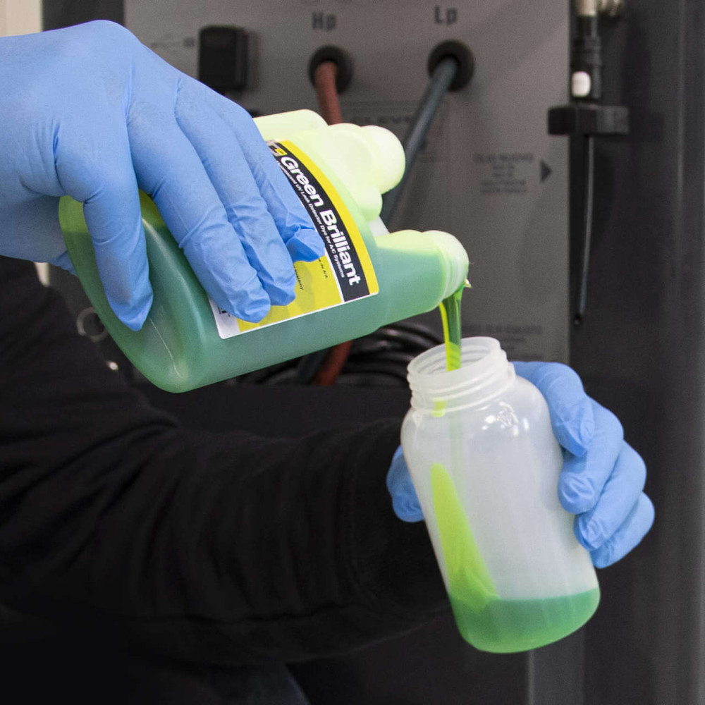 ZIELONY BARWNIK UV GREEN BRILLIANT DO WYCIEKÓW W KLIMATYZACJI, 1L ZIELONY BARWNIK UV GREEN BRILLIANT DO WYCIEKÓW W KLIMATYZACJI, 1L