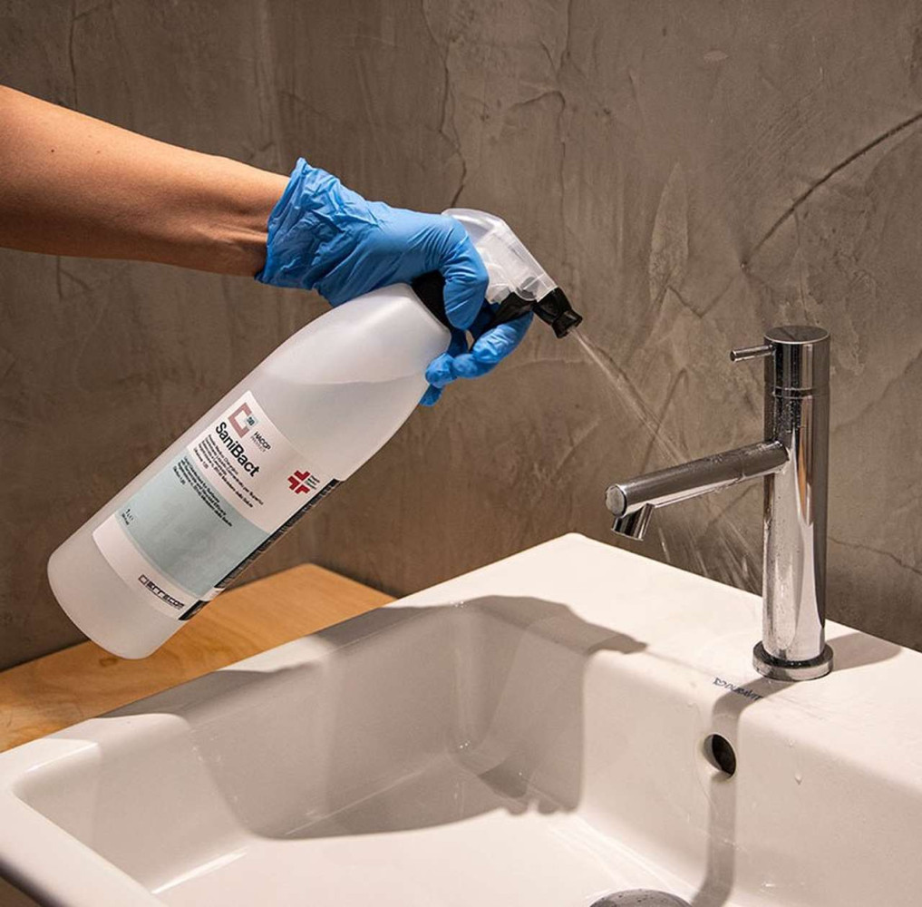 PŁYN SANIBACT ODGRZYBIAJĄCY I DEZYNFEKUJĄCY DO UKŁADÓW KLIMATYZACYJNYCH I CHŁODNICZYCH, 250 ML PŁYN SANIBACT ODGRZYBIAJĄCY I DEZYNFEKUJĄCY DO UKŁADÓW KLIMATYZACYJNYCH I CHŁODNICZYCH, 250 ML