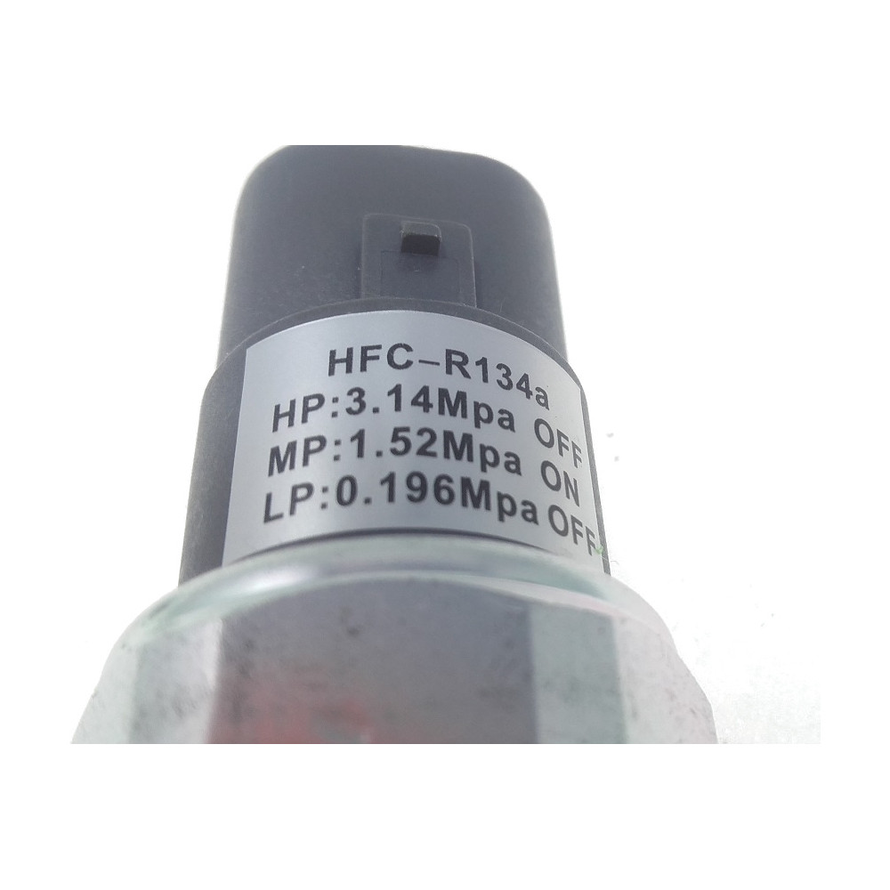 Presostat EP071 czujnik ciśnienia klimatyzacji gwint zew. - 4piny Presostat EP071 czujnik ciśnienia klimatyzacji gwint zew. - 4piny