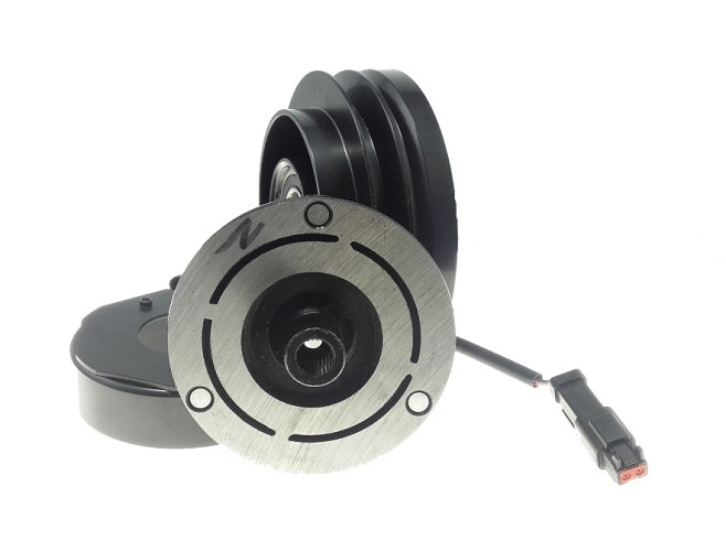 SPRZĘGŁO ES107 NAPĘD SPRĘŻARKI KLIMATYZACJI DENSO 10S15C / KOŁO 134 MM - 2A - 24V